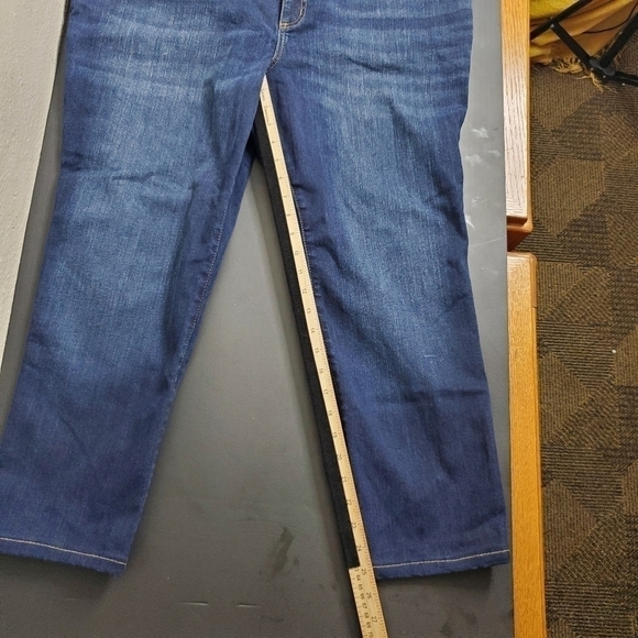 Lee Plus Regular Fit Straight Mid Rise Jeans Flex Motion Women's 32W Petite - Picture 2 of 16